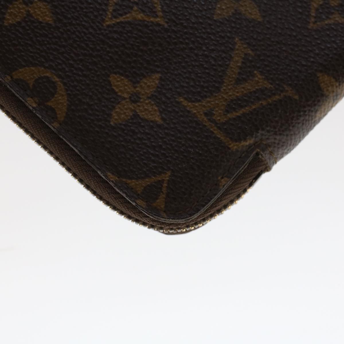 LOUIS VUITTON Monogram Passport Case LV 45325