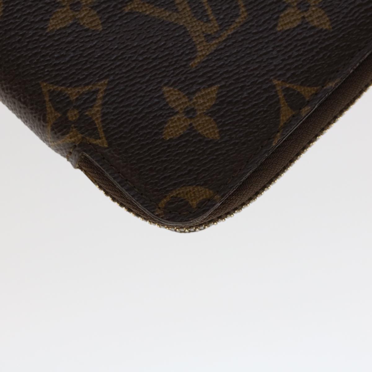 LOUIS VUITTON Monogram Passport Case LV 45325