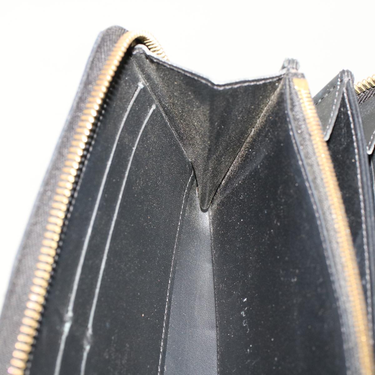LOUIS VUITTON Vernis Nicolas Ghesquière Zippy Wallet White M50370 LV 45330