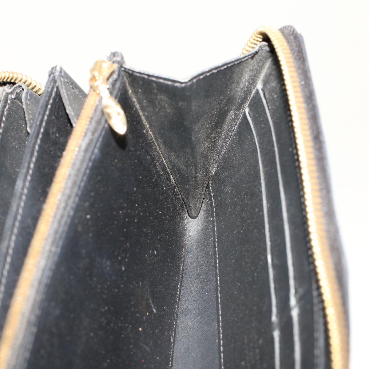 LOUIS VUITTON Vernis Nicolas Ghesquière Zippy Wallet White M50370 LV 45330