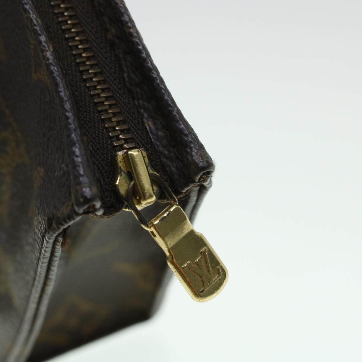 LOUIS VUITTON Monogram Poche Toilette 15 Pouch M47546 LV 45337
