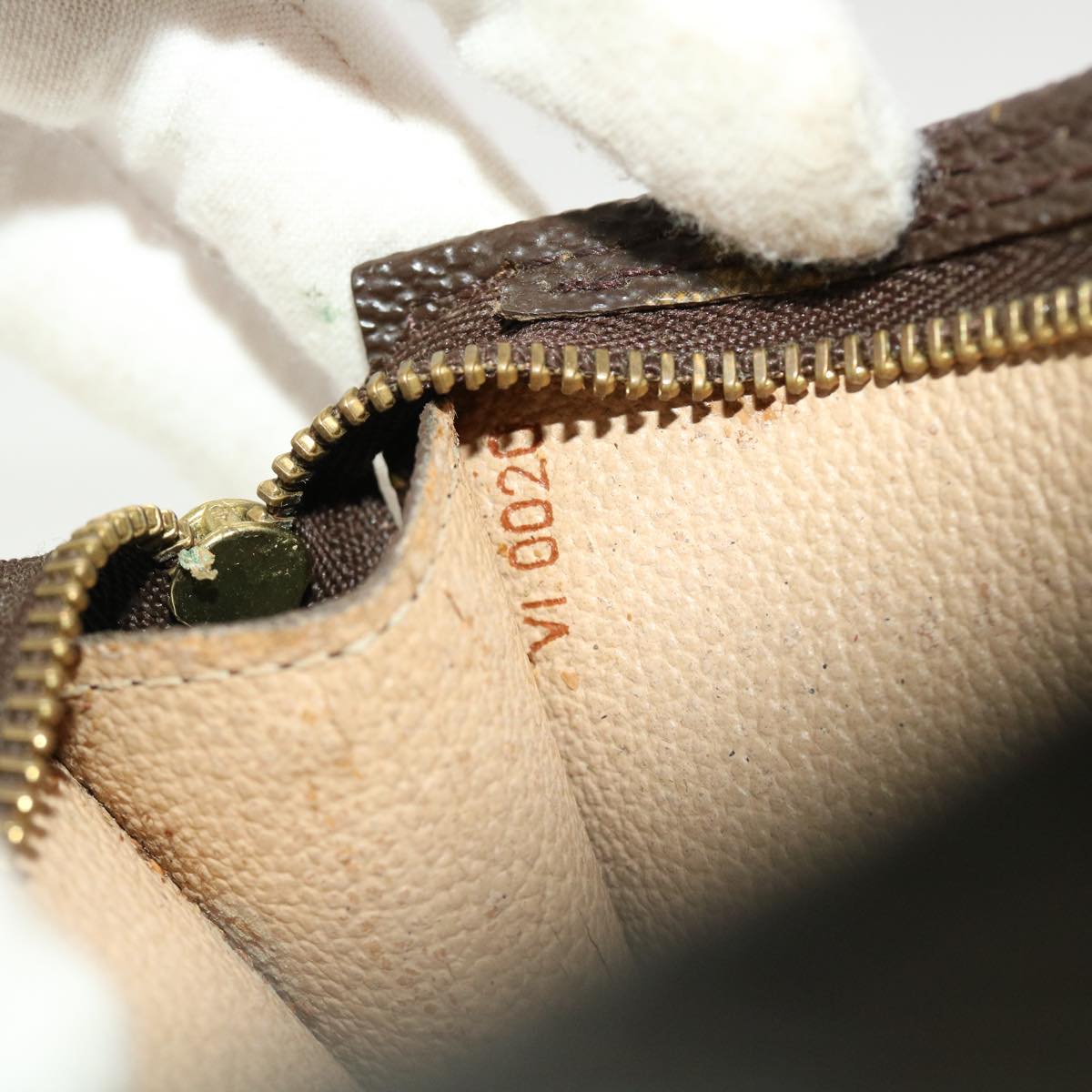 LOUIS VUITTON Monogram Bucket PM Pouch Accessory Pouch LV 45348