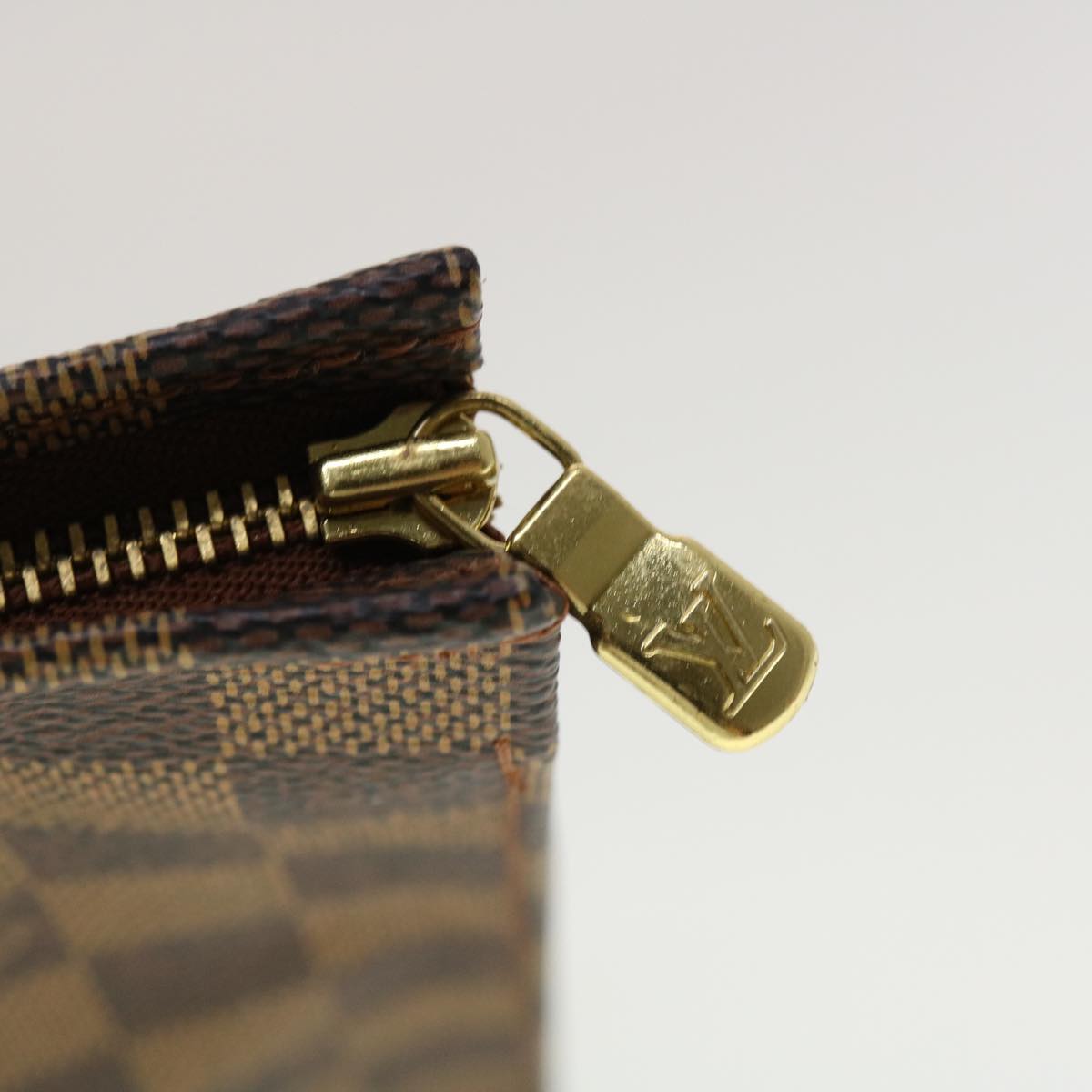 LOUIS VUITTON Damier Ebene Poche Toilette 26 Pouch N47543 LV 45360