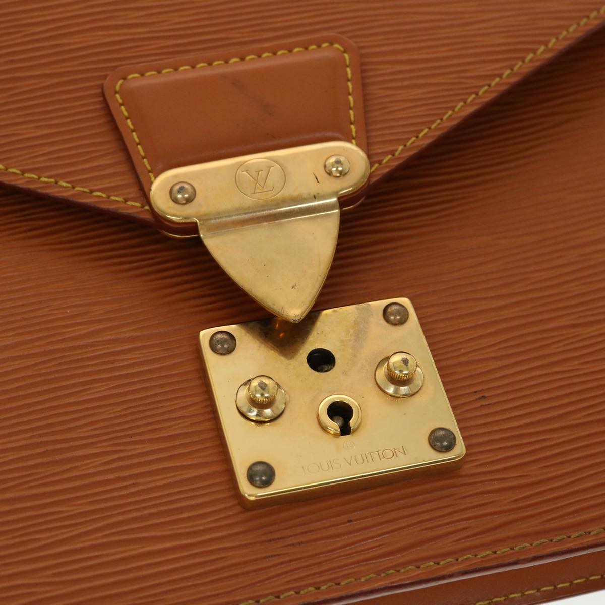 LOUIS VUITTON Epi Serie Dragonne Hand Bag Brown M52618 LV 45374