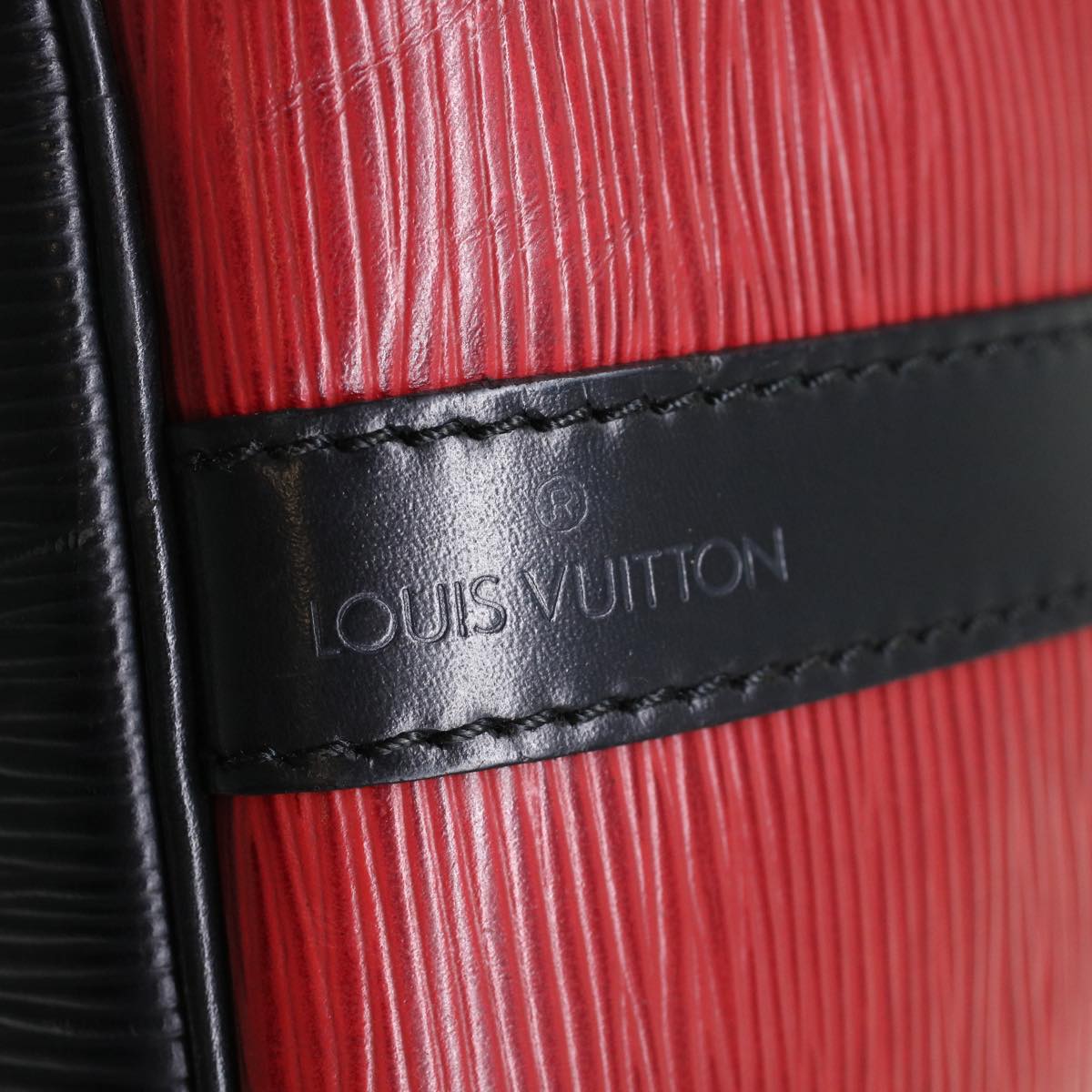 LOUIS VUITTON Epi Petit Noe Shoulder Bag Bicolor Black Red M44172 LV 45384