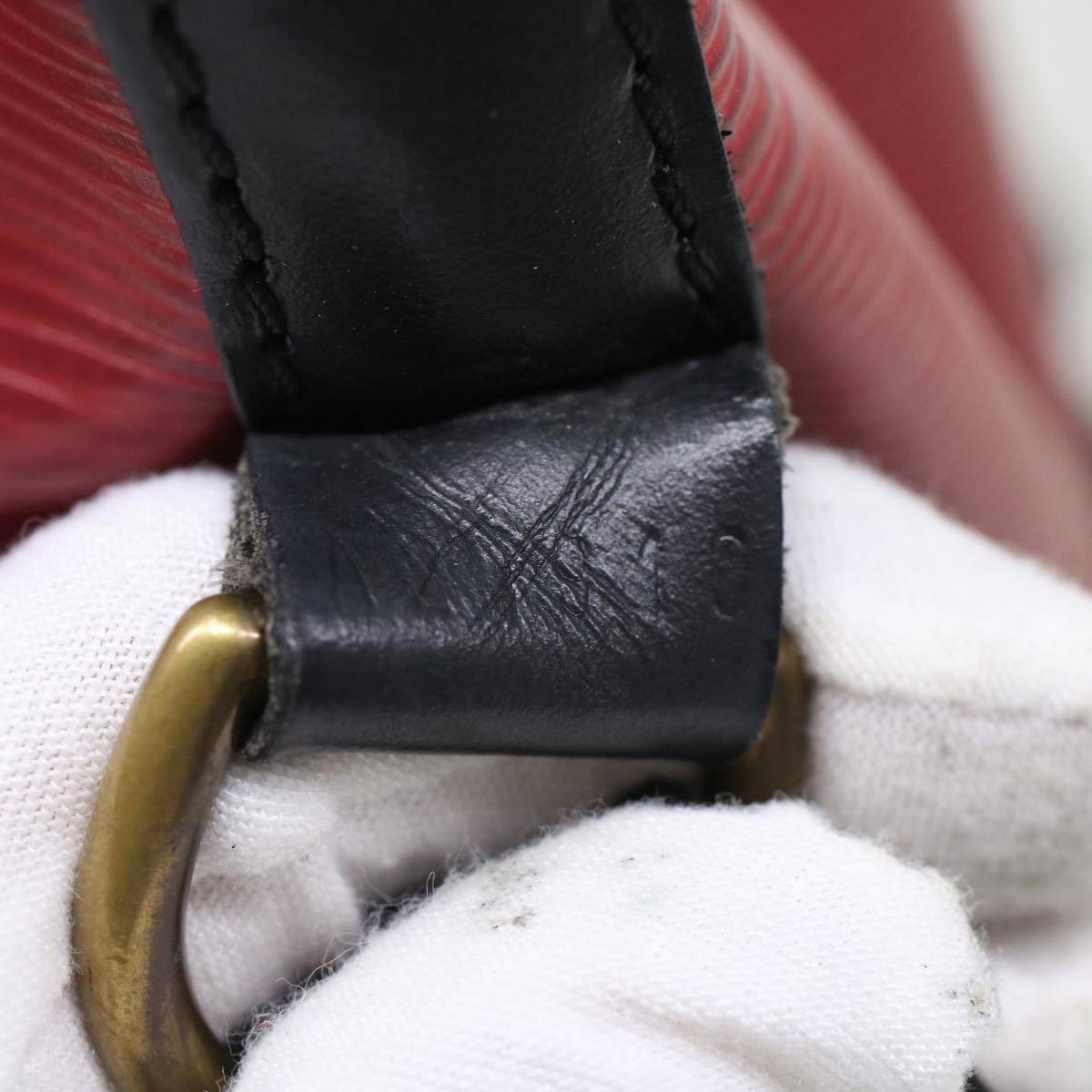 LOUIS VUITTON Epi Petit Noe Shoulder Bag Bicolor Black Red M44172 LV 45384