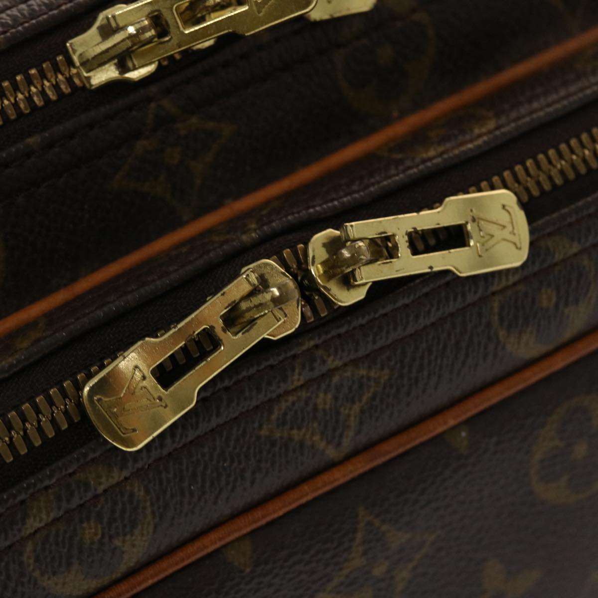 LOUIS VUITTON Monogram Reporter GM Shoulder Bag M45252 LV 45392