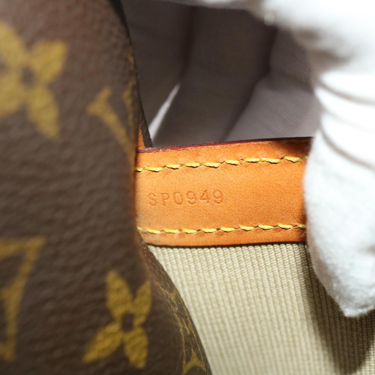 LOUIS VUITTON Monogram Reporter GM Shoulder Bag M45252 LV 45392