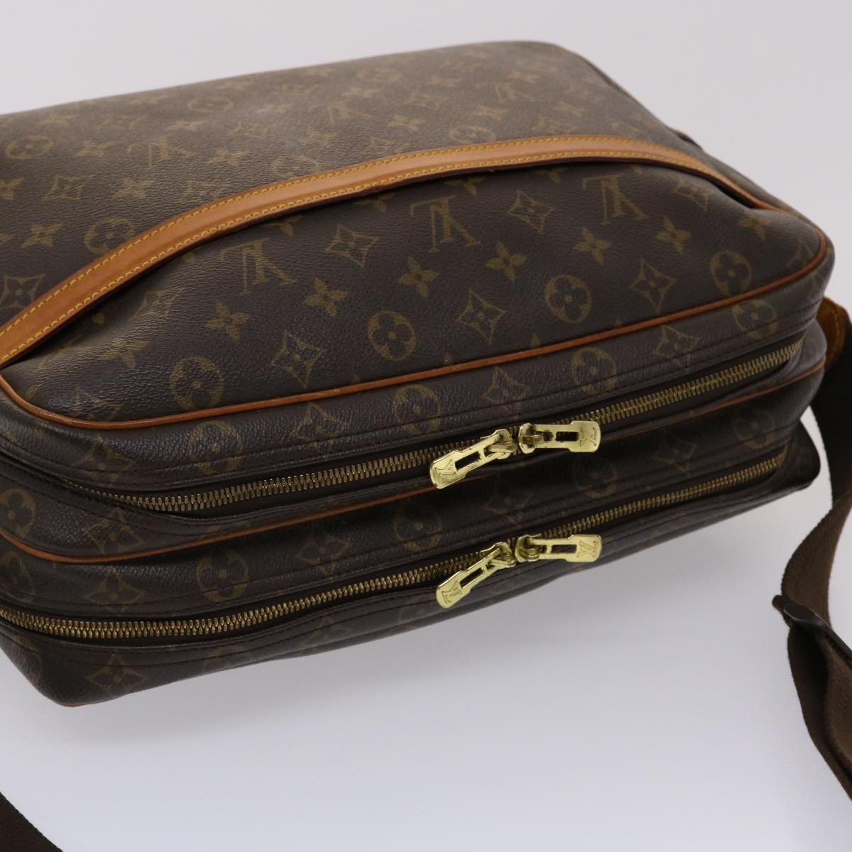 LOUIS VUITTON Monogram Reporter GM Shoulder Bag M45252 LV 45392