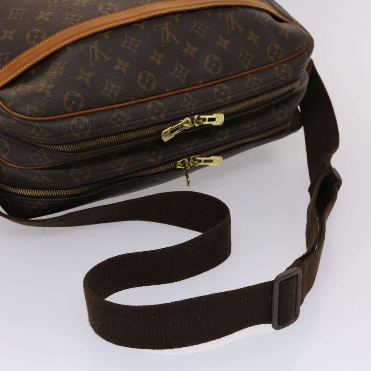 LOUIS VUITTON Monogram Reporter GM Shoulder Bag M45252 LV 45392