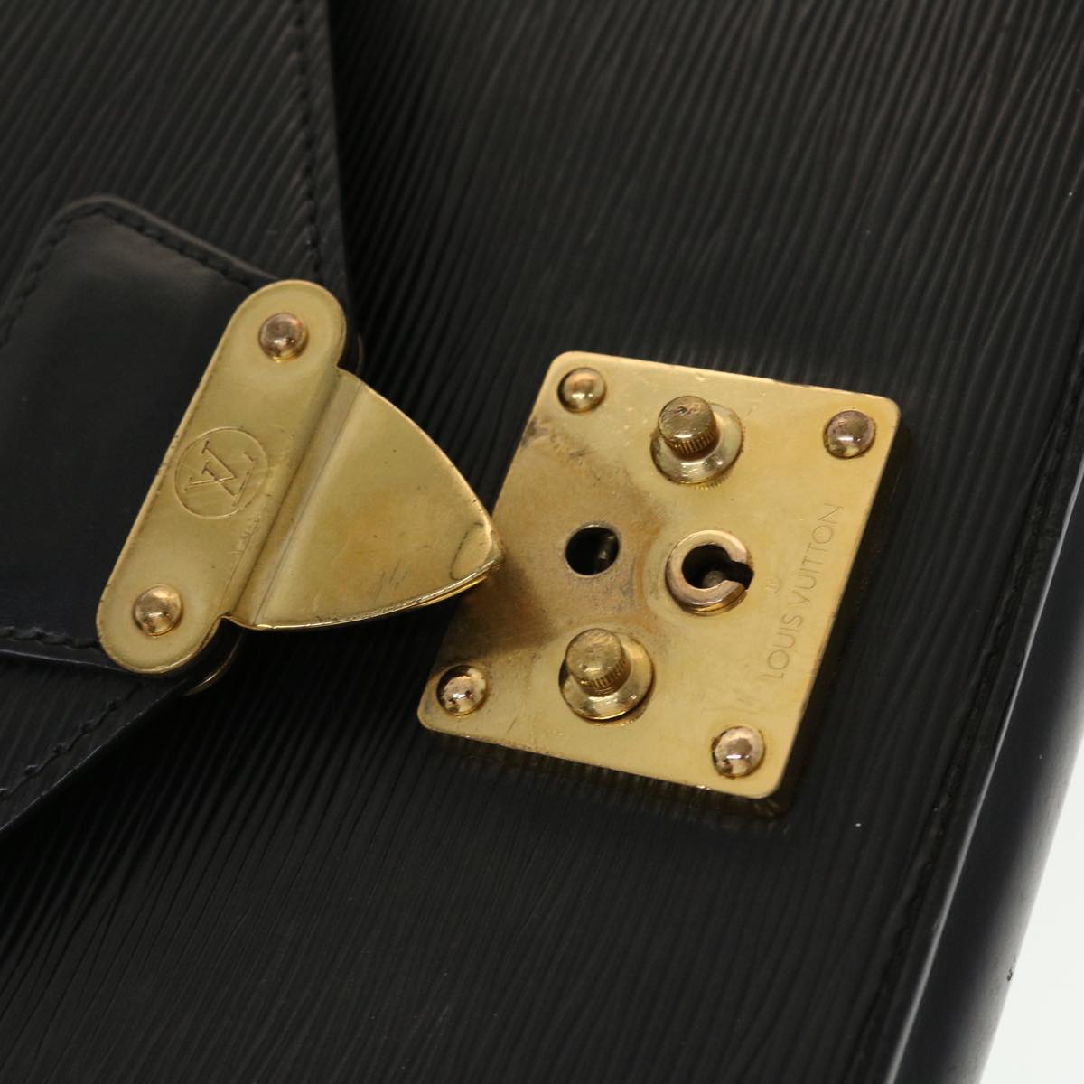 LOUIS VUITTON Epi Serie Dragonne Hand Bag Black M52612 LV 45416