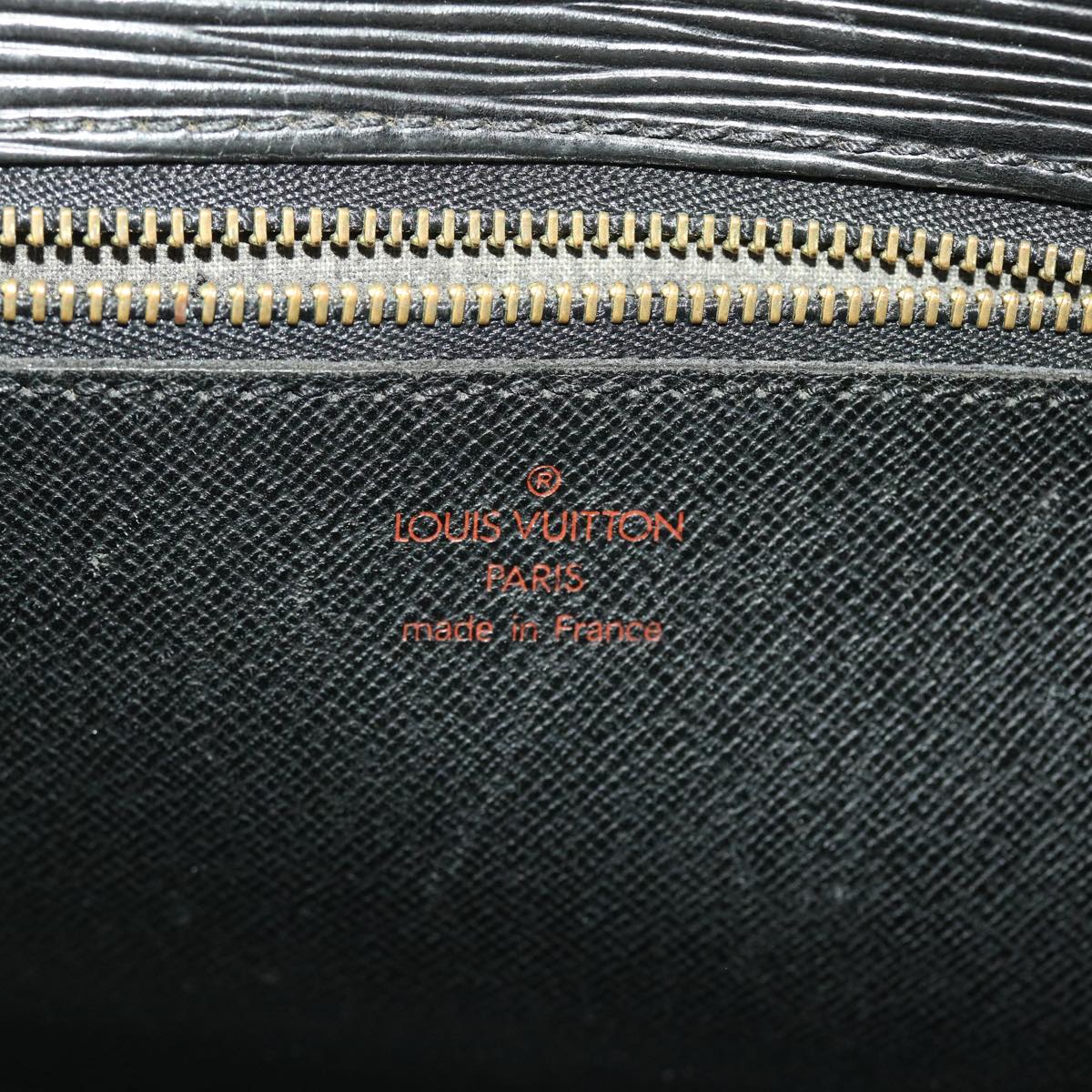 LOUIS VUITTON Epi Serie Dragonne Hand Bag Black M52612 LV 45416