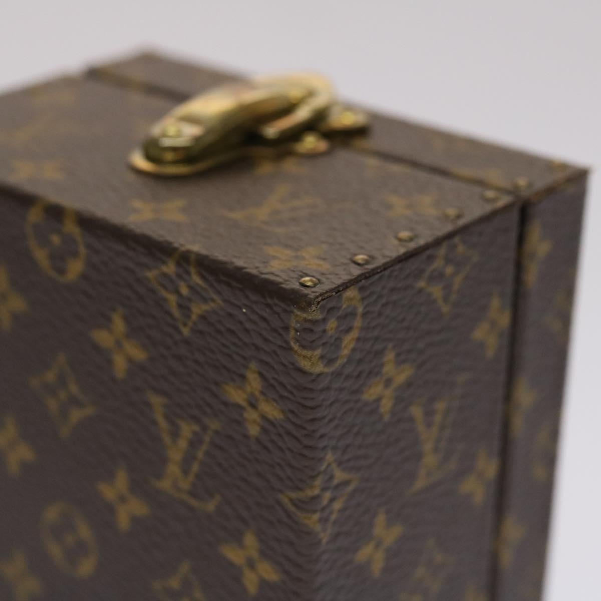 LOUIS VUITTON Monogram Accessory Case LV 45442A