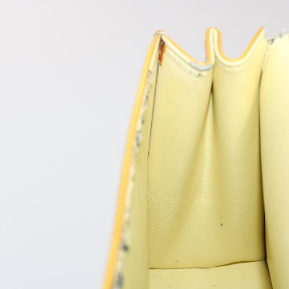 LOUIS VUITTON Monogram Vernis Spring Street Hand Bag Yellow M91068 45466