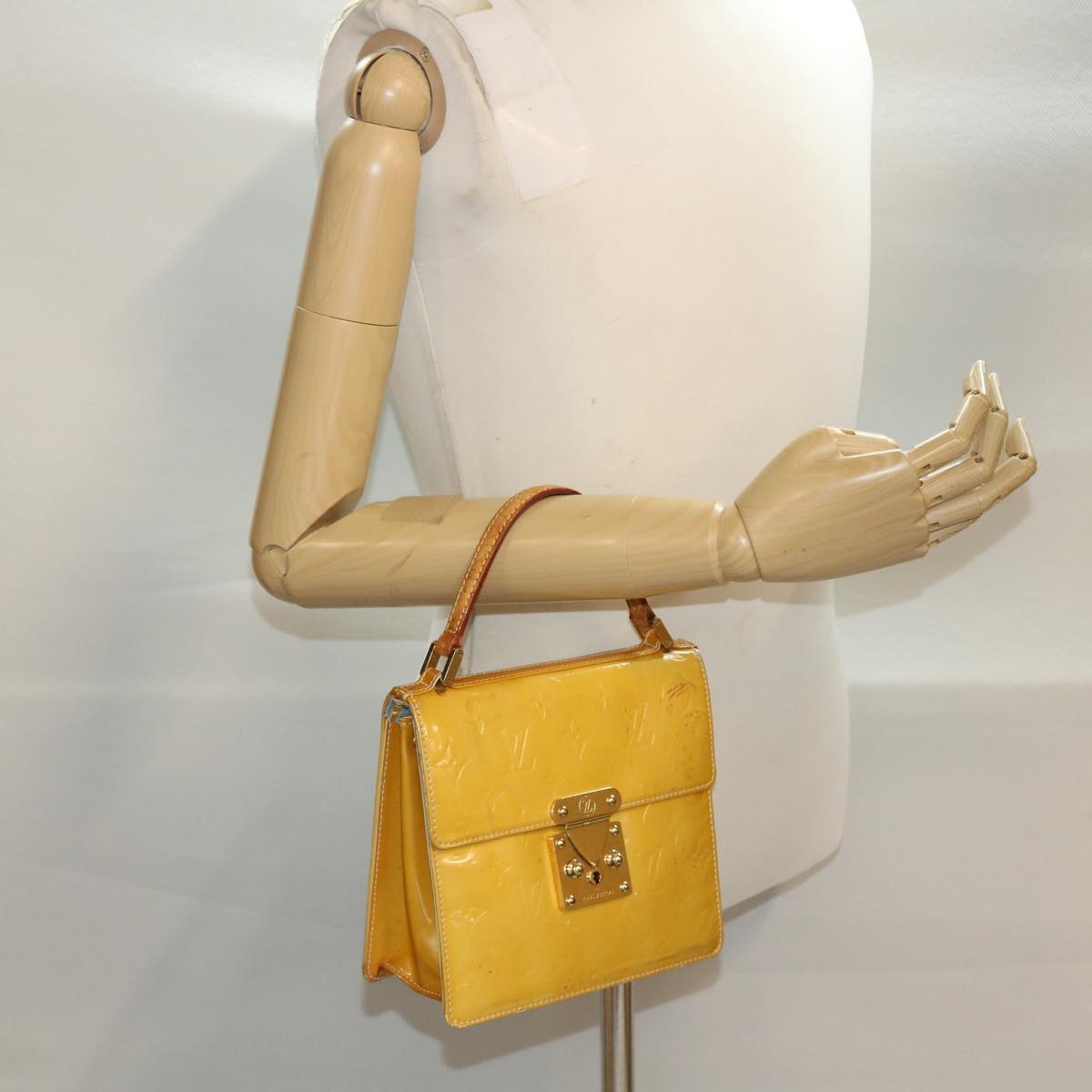 LOUIS VUITTON Monogram Vernis Spring Street Hand Bag Yellow M91068 45466