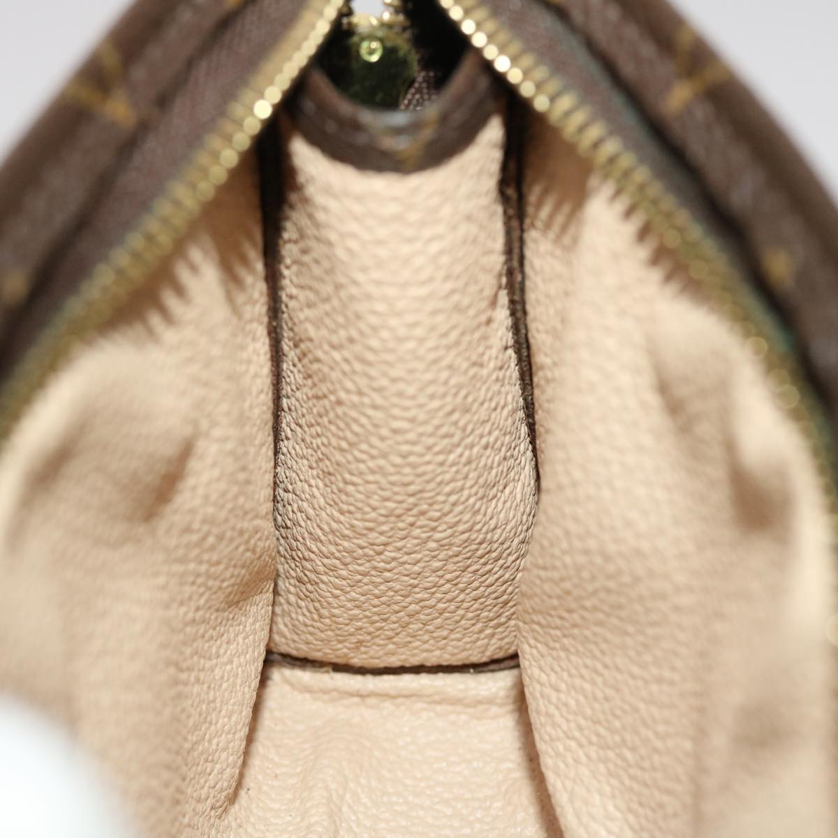 LOUIS VUITTON Monogram Poche Toilette 15 Pouch M47546 LV 45485