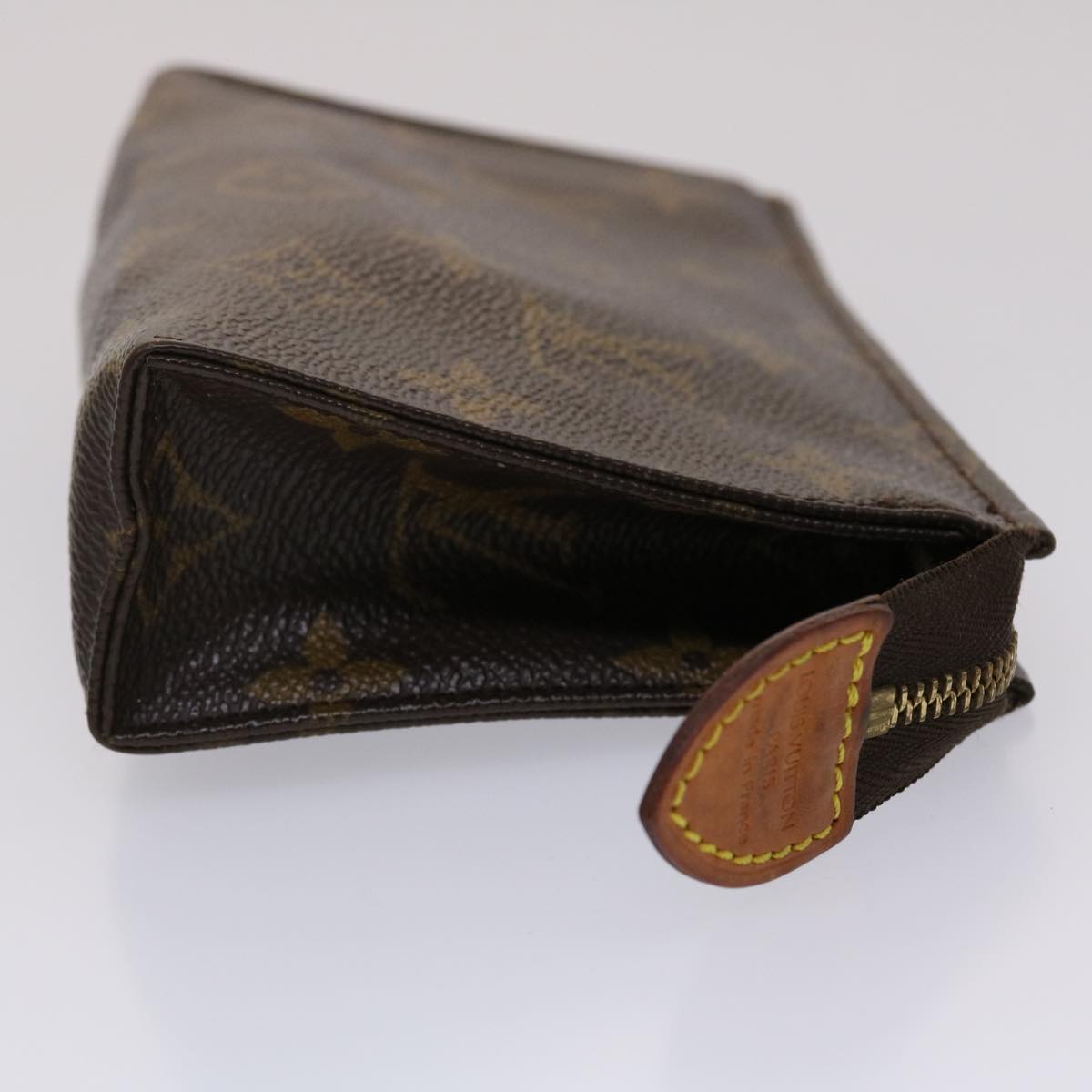 LOUIS VUITTON Monogram Poche Toilette 15 Pouch M47546 LV 45485