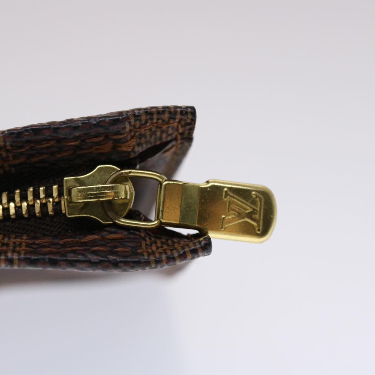 LOUIS VUITTON Damier Ebene Marais Pouch LV 45487