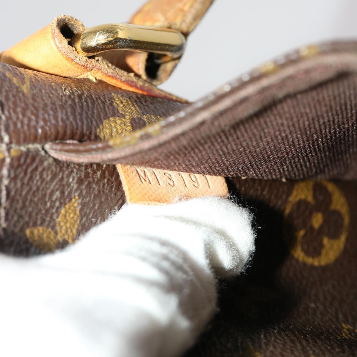 LOUIS VUITTON Monogram Menilmontant MM Shoulder Bag M40473 LV 45491