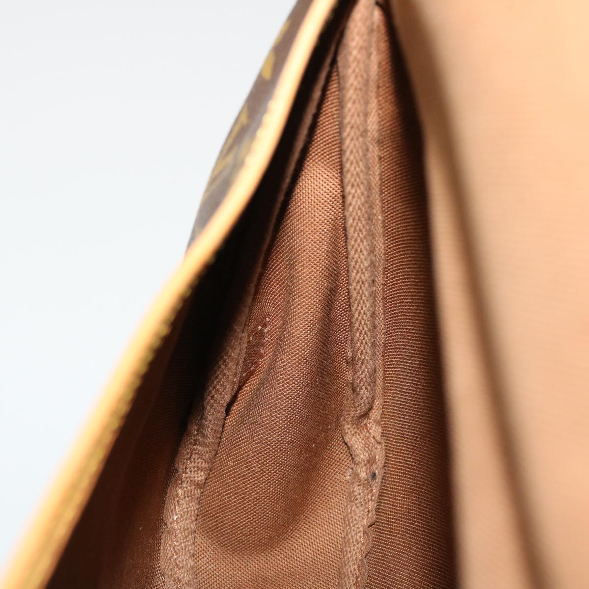 LOUIS VUITTON Monogram Saumur 30 Shoulder Bag M42256 LV 45500