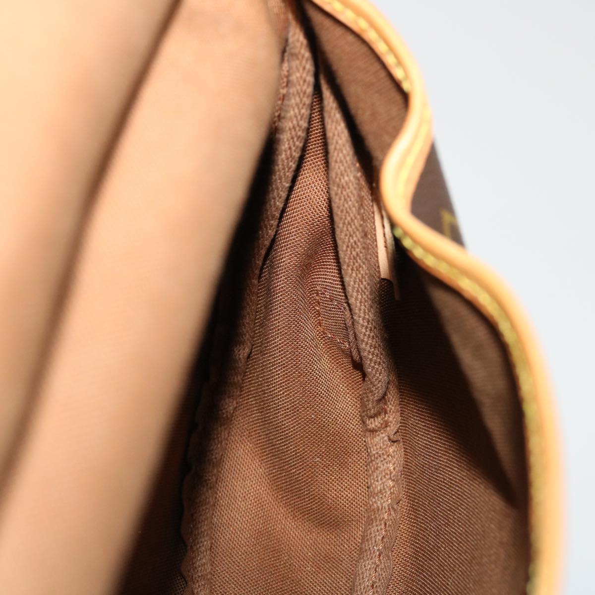 LOUIS VUITTON Monogram Saumur 30 Shoulder Bag M42256 LV 45500