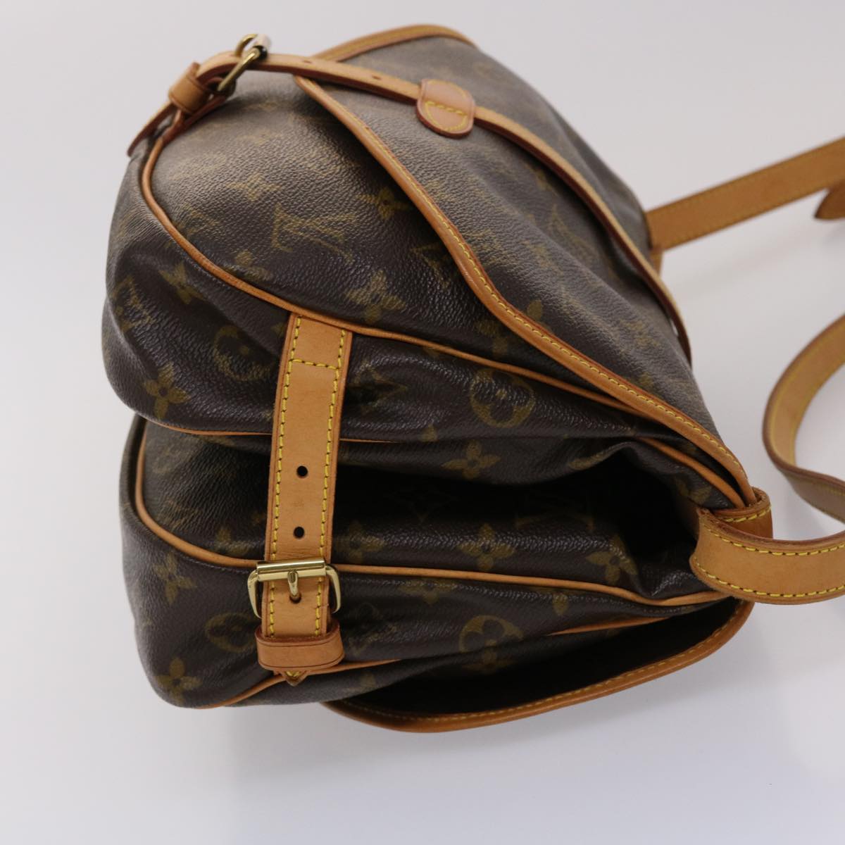 LOUIS VUITTON Monogram Saumur 30 Shoulder Bag M42256 LV 45500