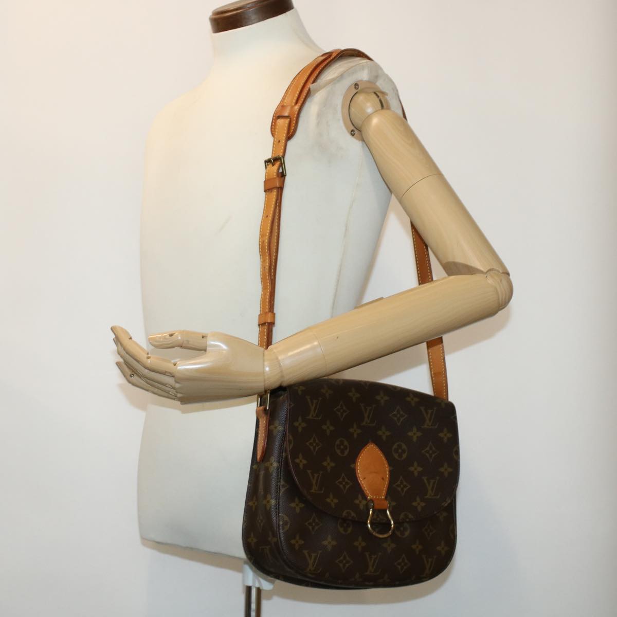 LOUIS VUITTON Monogram Saint Cloud GM Shoulder Bag M51242 LV 45502