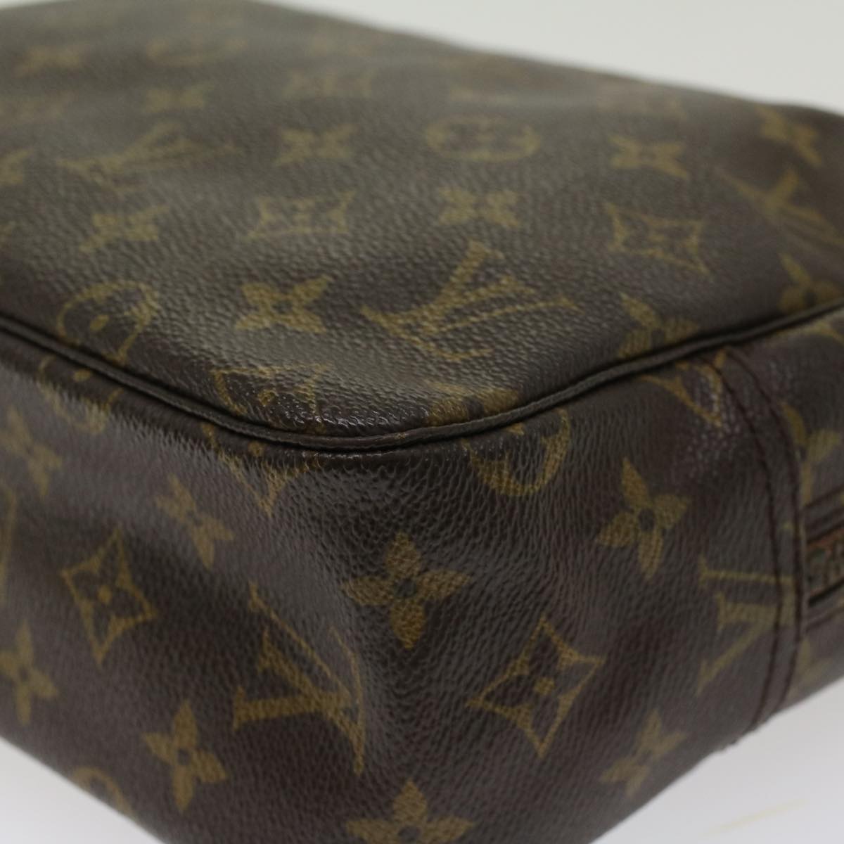 LOUIS VUITTON Monogram Trousse Toilette 28 Clutch Bag M47522 LV 45511