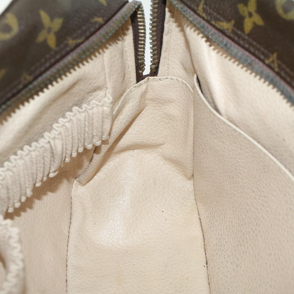 LOUIS VUITTON Monogram Trousse Toilette 28 Clutch Bag M47522 LV 45511
