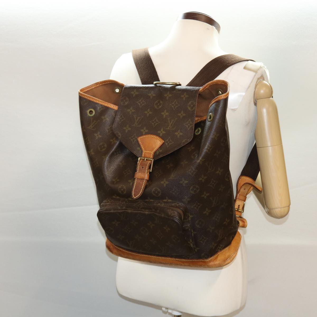LOUIS VUITTON Monogram Montsouris GM Backpack M51135 LV 45515