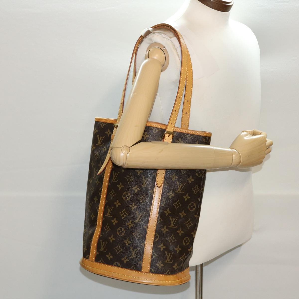 LOUIS VUITTON Monogram Bucket GM Shoulder Bag M42236 LV 45533