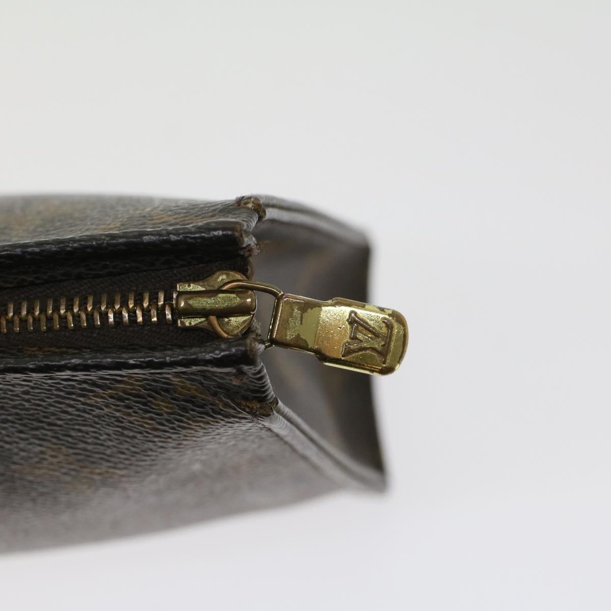 LOUIS VUITTON Monogram Poche Toilette 19 Pouch M47544 LV 45555