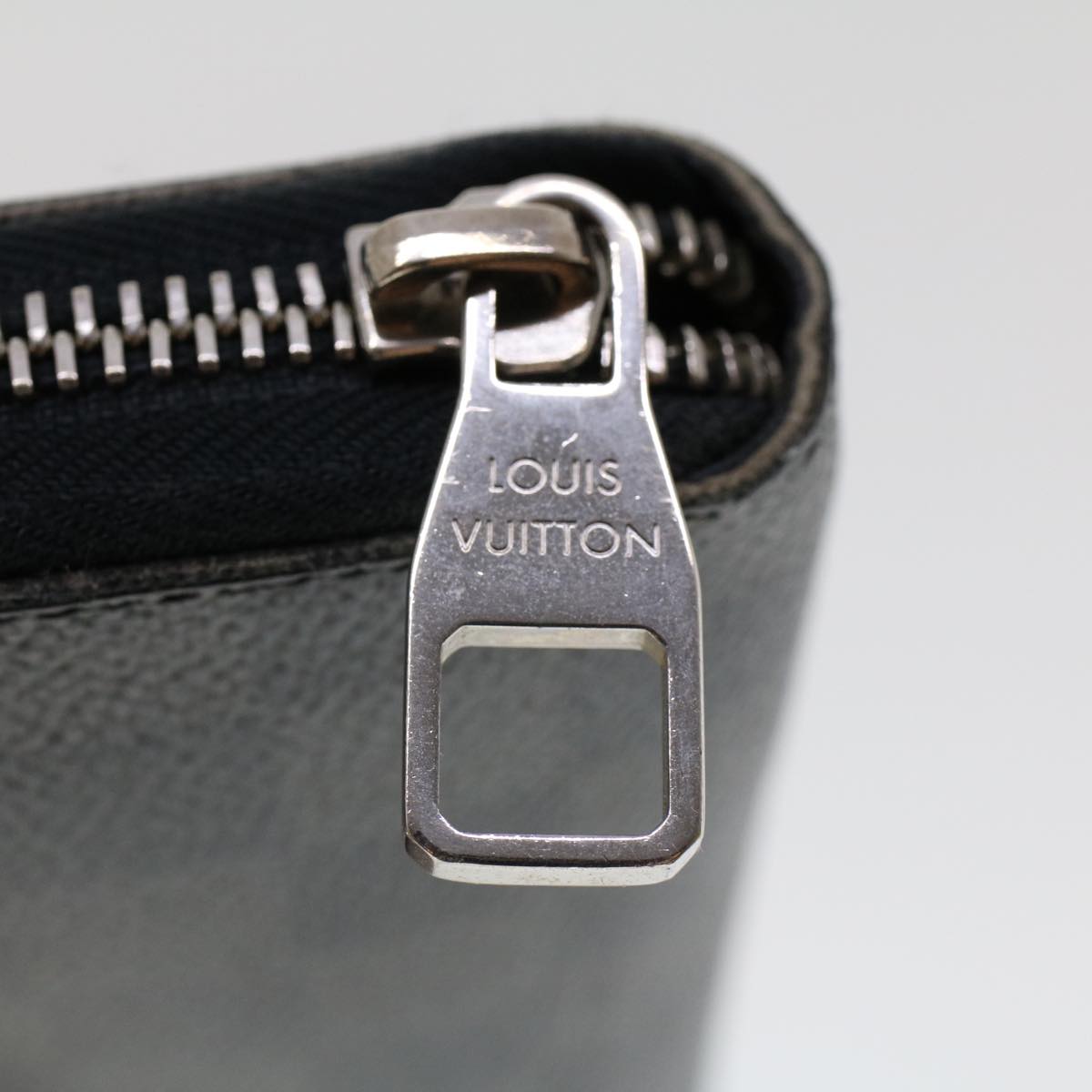 LOUIS VUITTON Damier Graphite Illustre Zippy Organizer Wallet N63002 45567