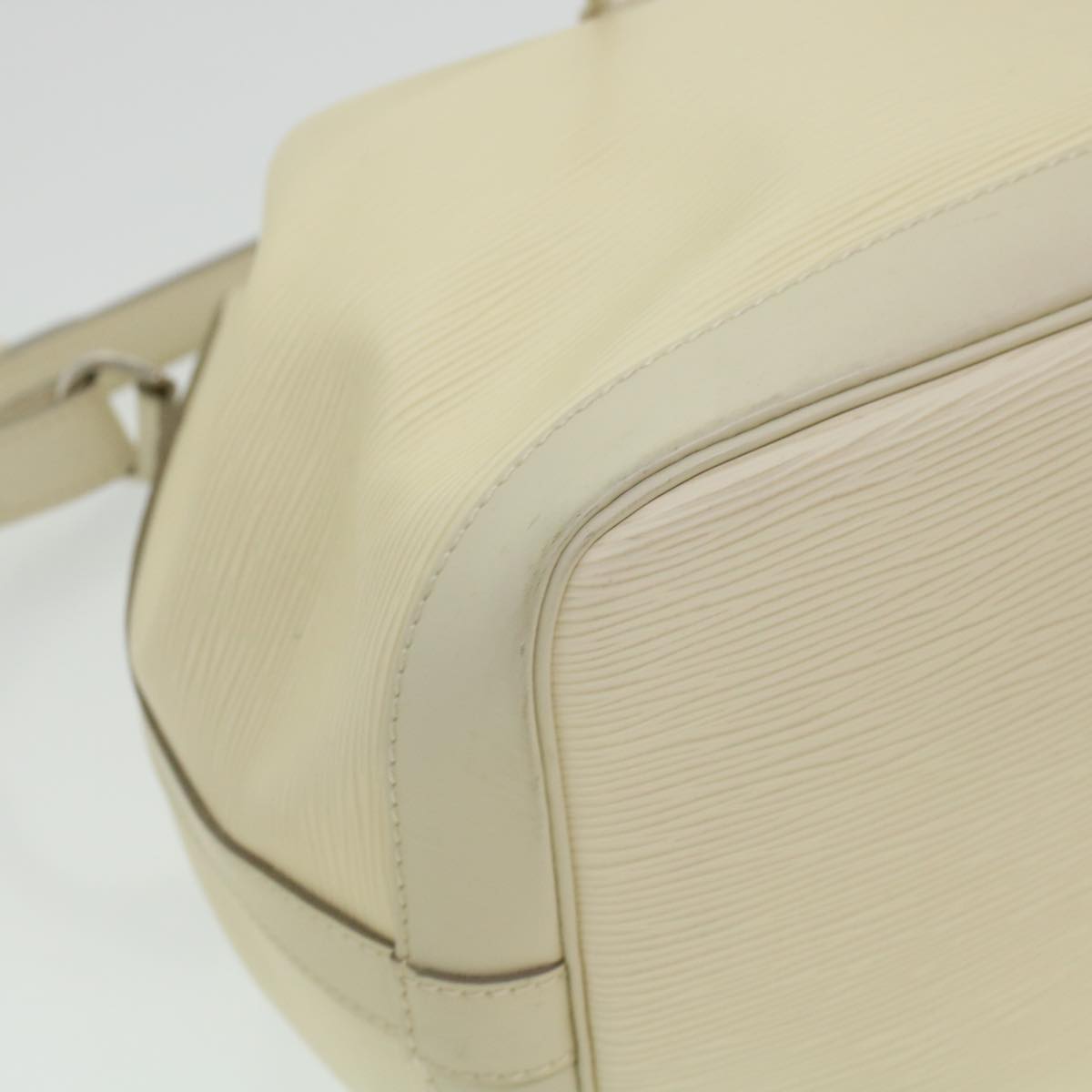 LOUIS VUITTON Epi Noe Shoulder Bag White M4084J LV 45589