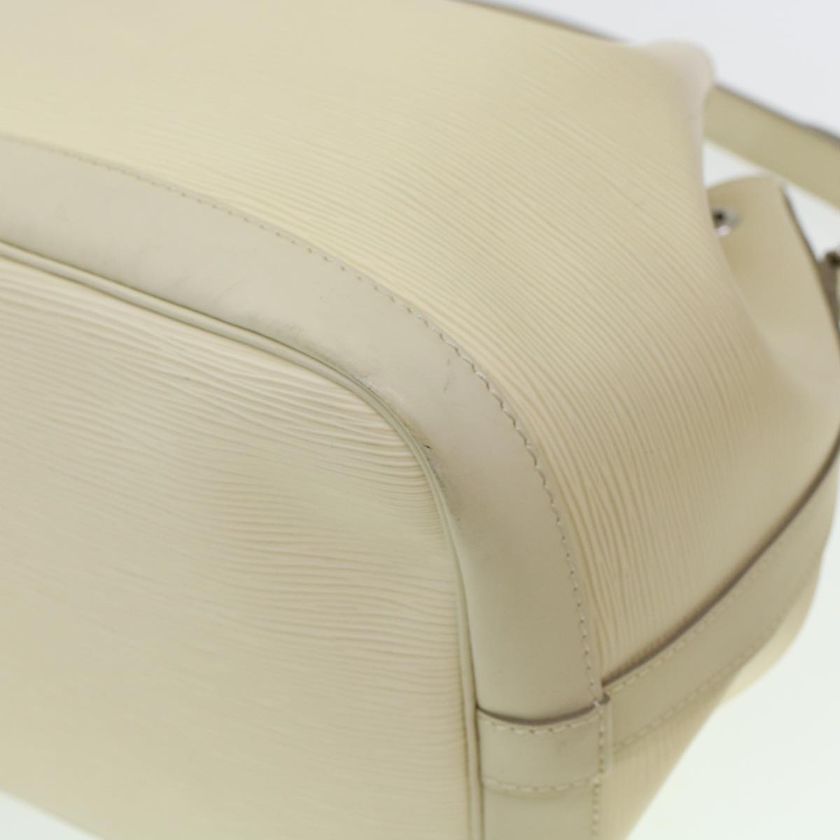 LOUIS VUITTON Epi Noe Shoulder Bag White M4084J LV 45589