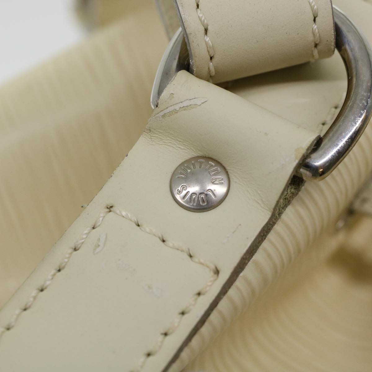 LOUIS VUITTON Epi Noe Shoulder Bag White M4084J LV 45589