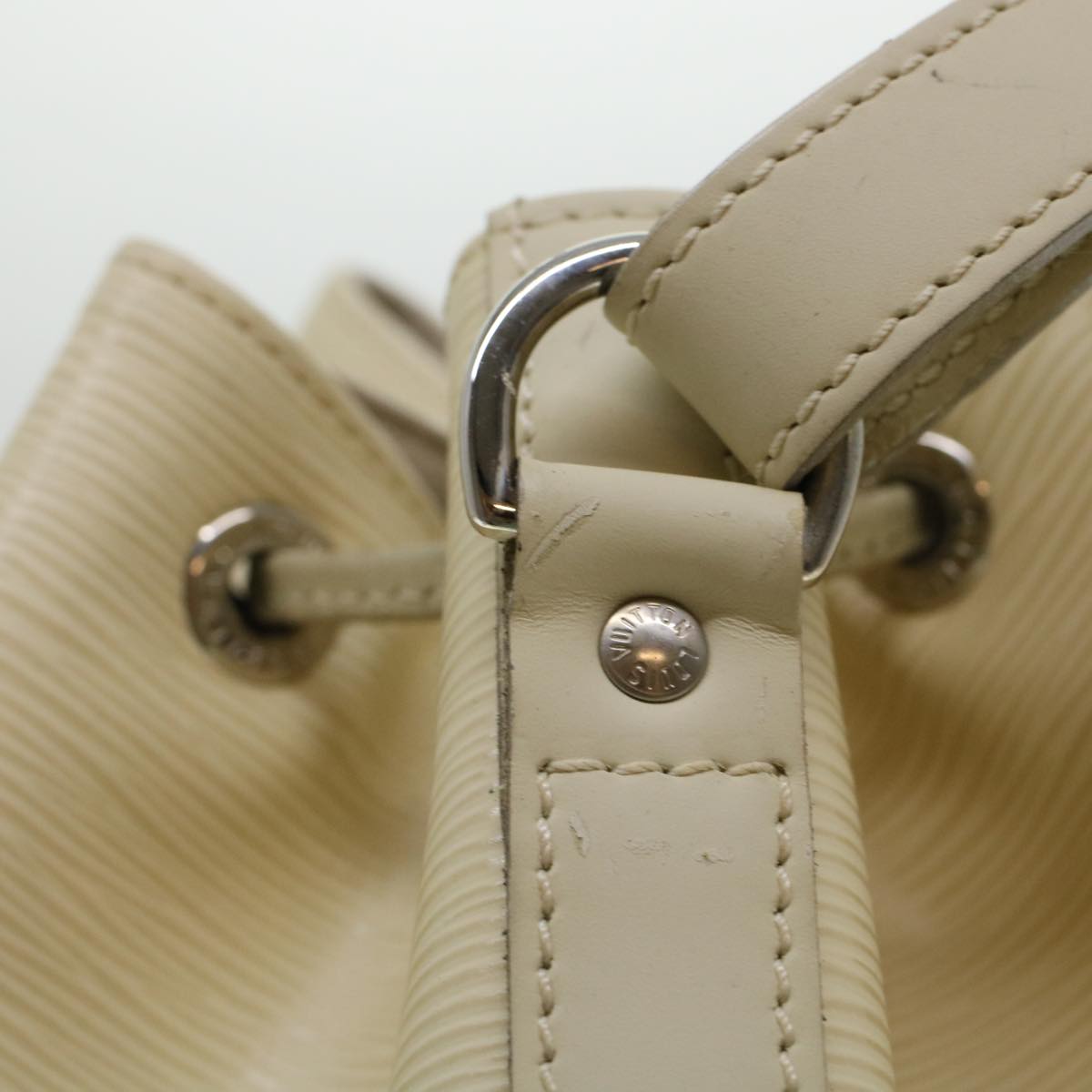 LOUIS VUITTON Epi Noe Shoulder Bag White M4084J LV 45589