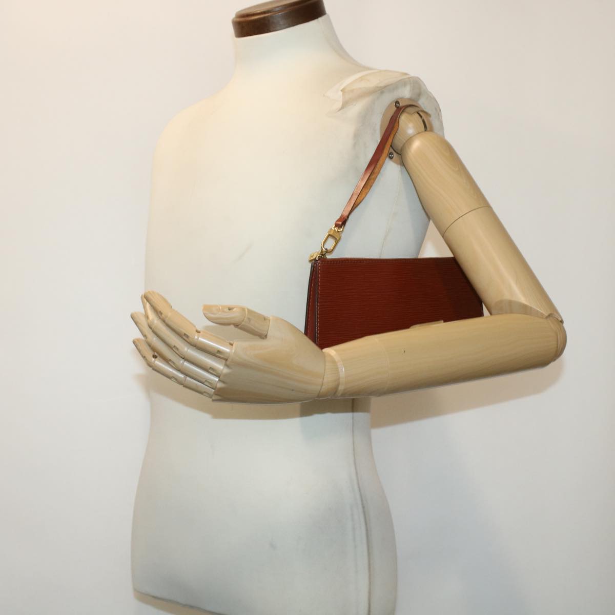 LOUIS VUITTON Epi Pochette Accessoires Pouch Brown M52953 LV 45597