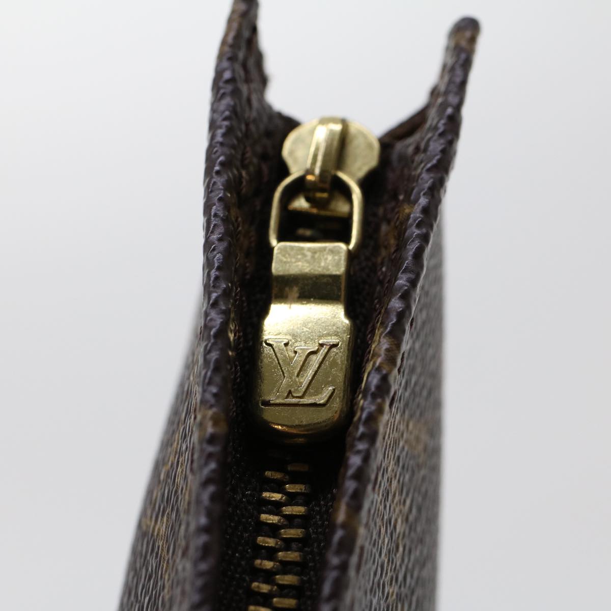 LOUIS VUITTON Monogram Bucket PM Pouch Accessory Pouch LV 45615