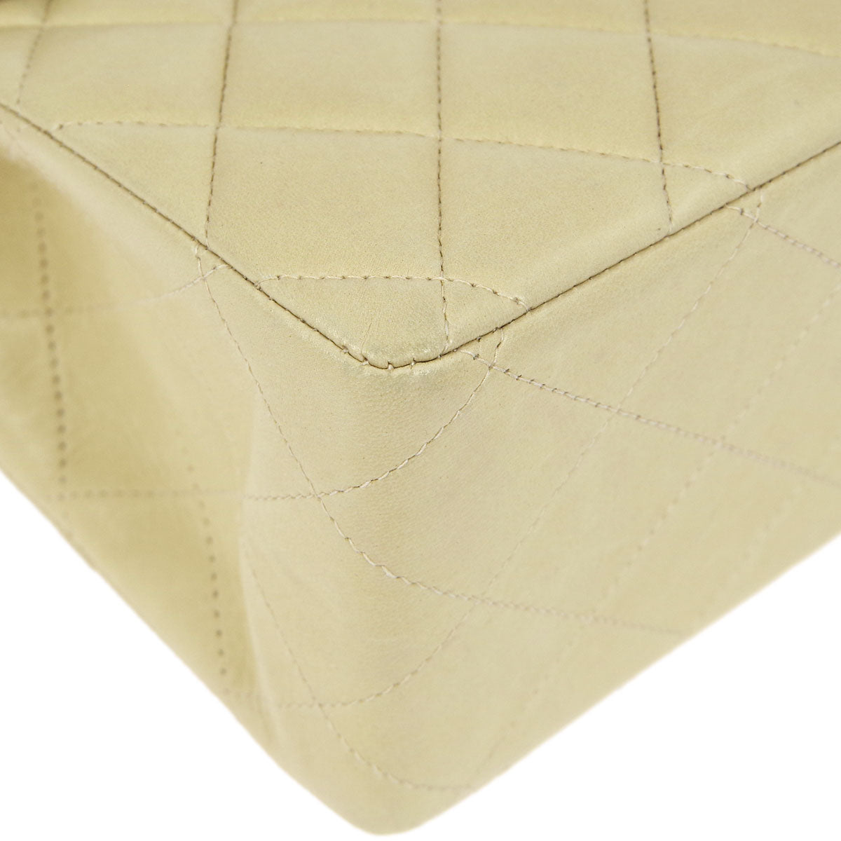 Luxury Chanel 2001-2003 * Ivory Lambskin Jumbo Classic Flap Shoulder Bag