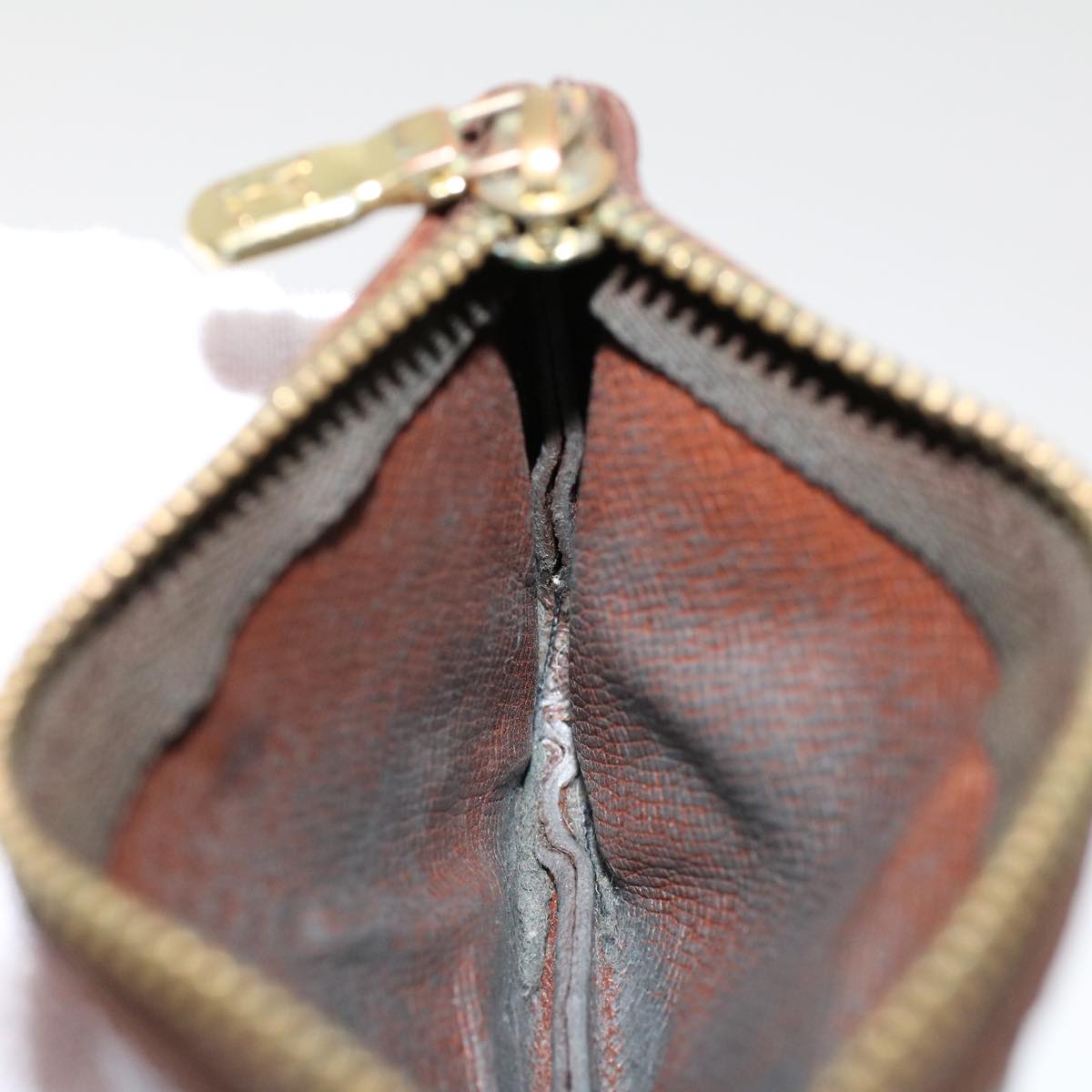 LOUIS VUITTON Monogram Pochette Cles Coin Purse M62650 LV 45623