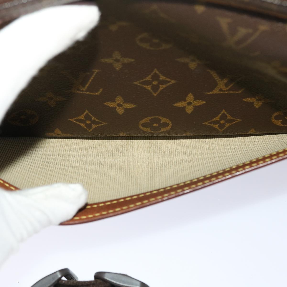 LOUIS VUITTON Monogram Reporter PM Shoulder Bag M45254 LV 45650