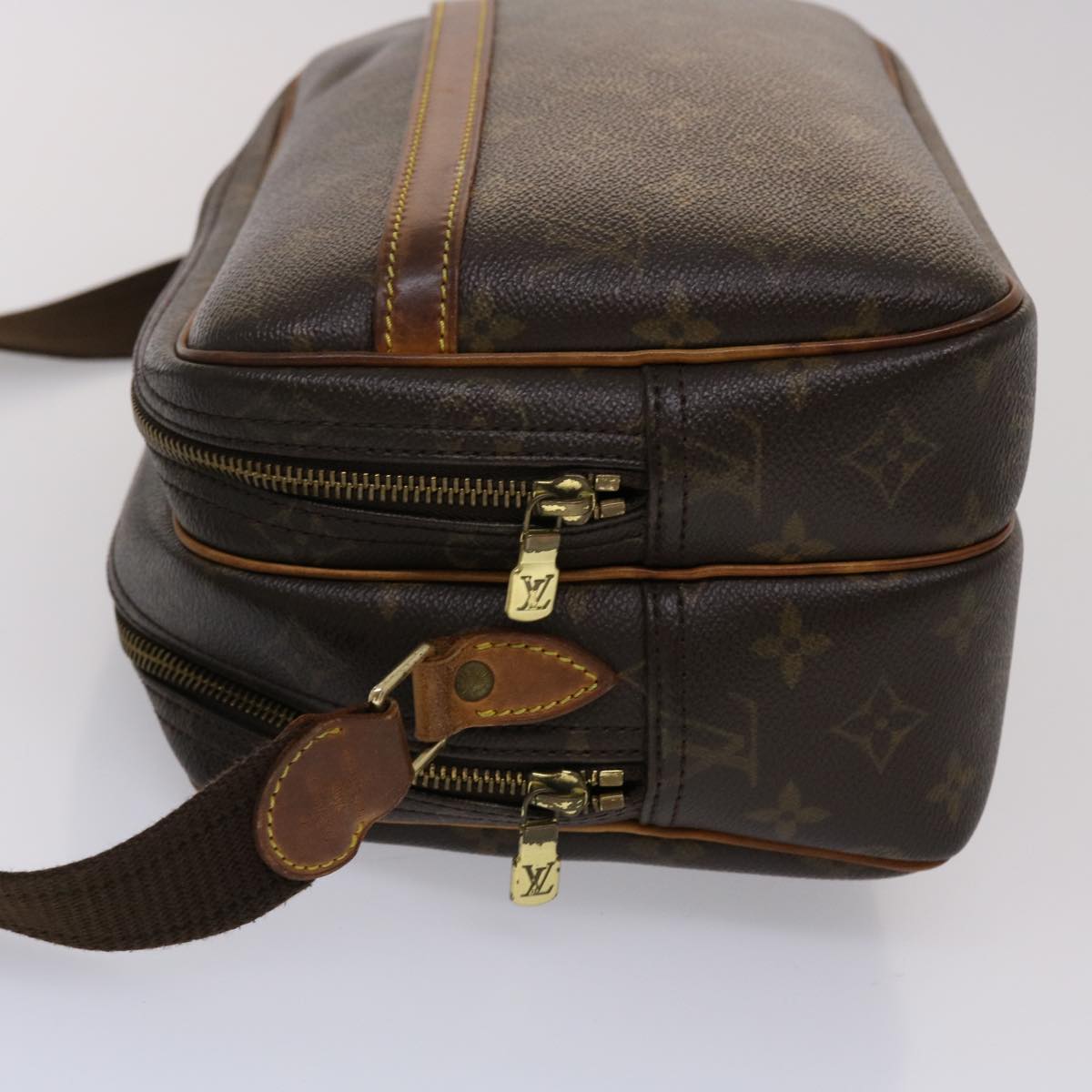 LOUIS VUITTON Monogram Reporter PM Shoulder Bag M45254 LV 45650