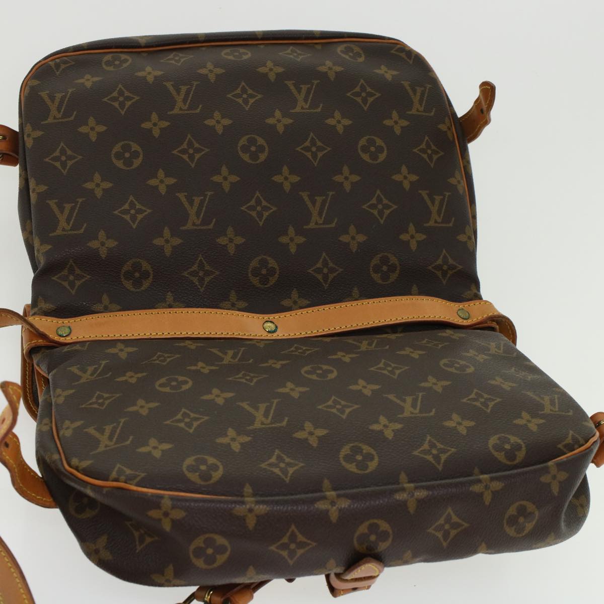 LOUIS VUITTON Monogram Saumur 30 Shoulder Bag M42256 LV 45657