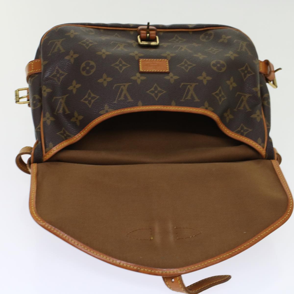 LOUIS VUITTON Monogram Saumur 30 Shoulder Bag M42256 LV 45657