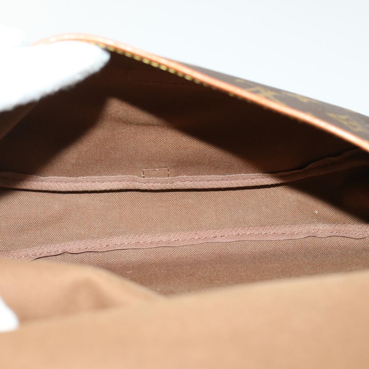 LOUIS VUITTON Monogram Saumur 30 Shoulder Bag M42256 LV 45657