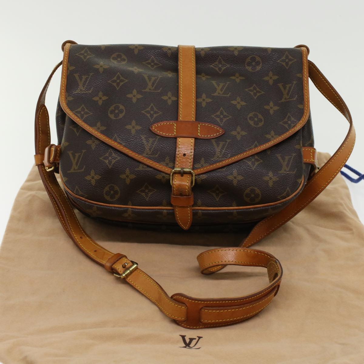 LOUIS VUITTON Monogram Saumur 30 Shoulder Bag M42256 LV 45657