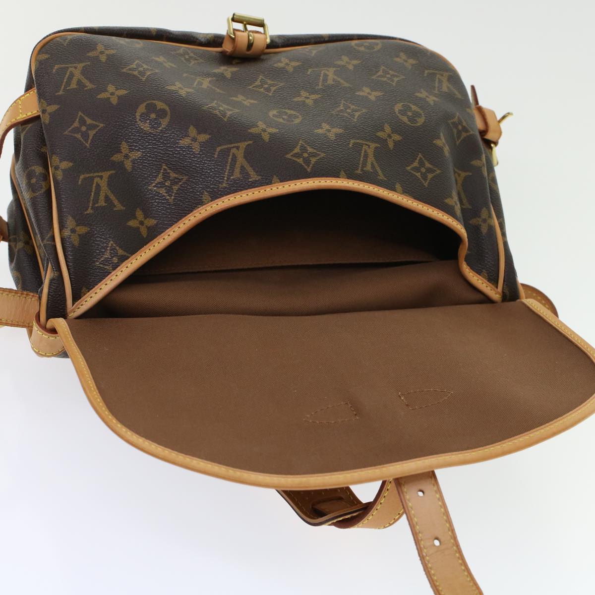 LOUIS VUITTON Monogram Saumur 30 Shoulder Bag M42256 LV 45666A