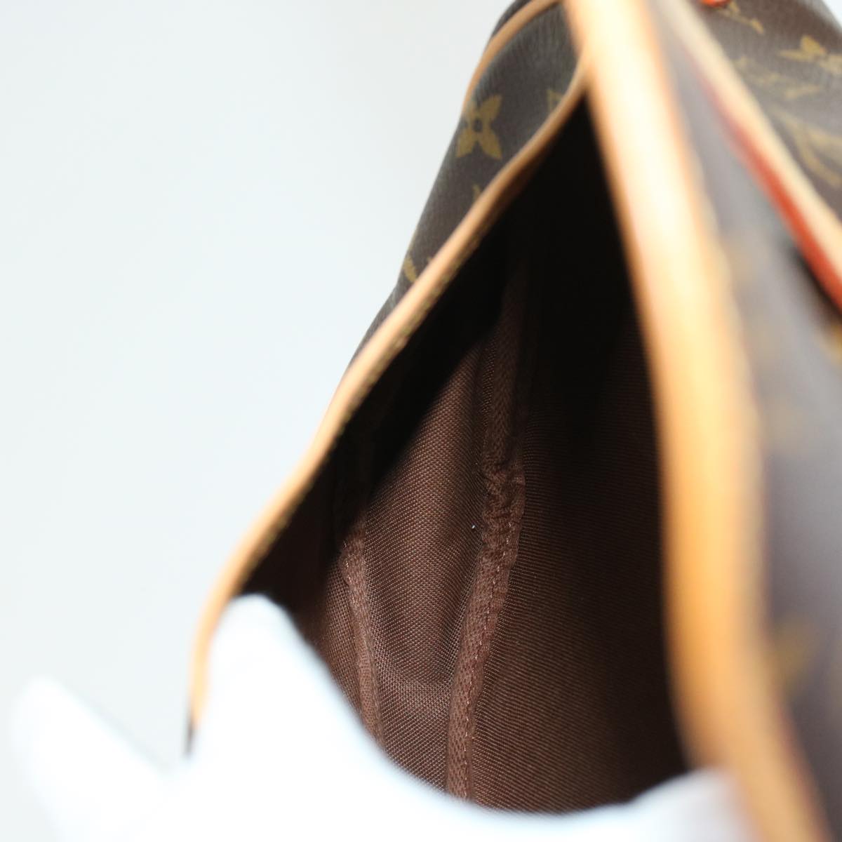LOUIS VUITTON Monogram Saumur 30 Shoulder Bag M42256 LV 45666A
