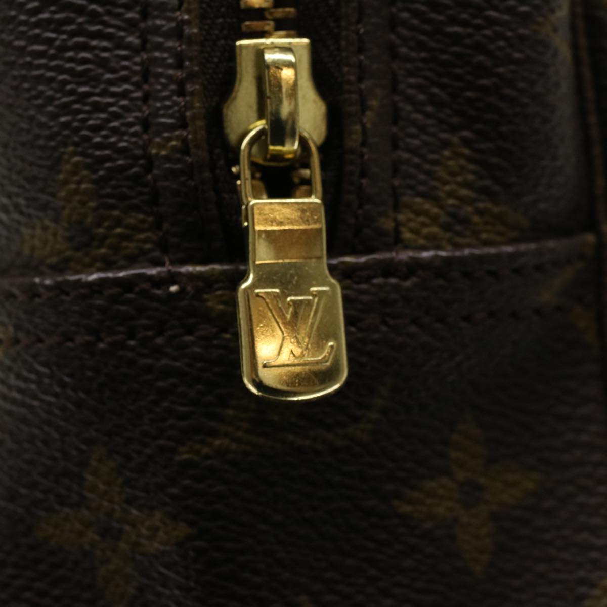 LOUIS VUITTON Monogram Trousse Toilette 28 Clutch Bag M47522 LV 45693